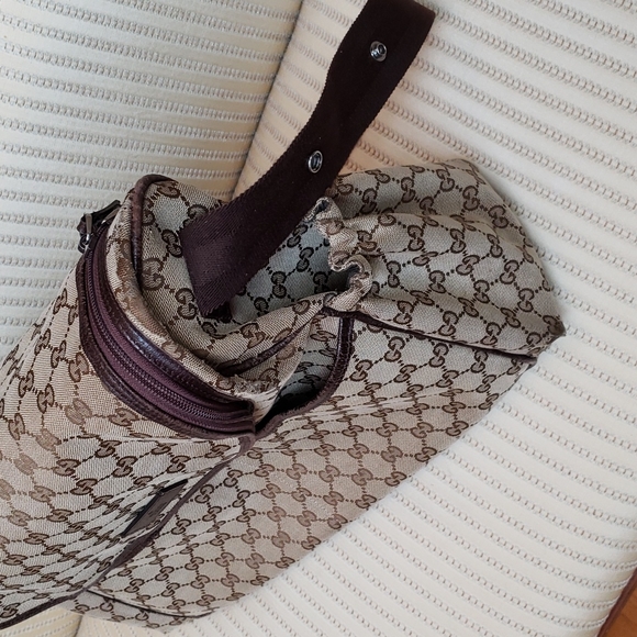 GUCCI GG MONOGRAM CANVAS DIAPER BAG - Picture 7 of 12